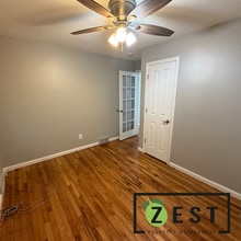 24601 Andover Dr in Dearborn Heights, MI - Building Photo - Building Photo