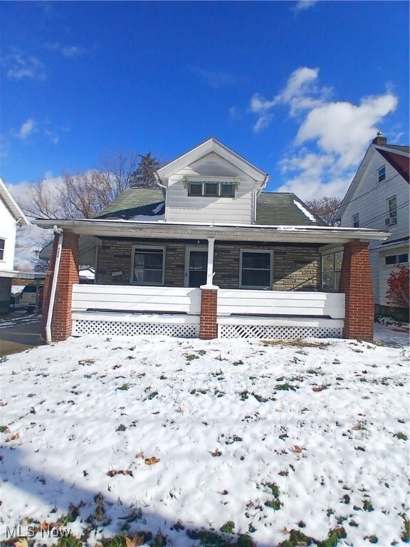 property at 121 N Belle Vista Ave