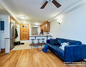 15 Phillips St, Unit 1 in Boston, MA - Building Photo - Building Photo