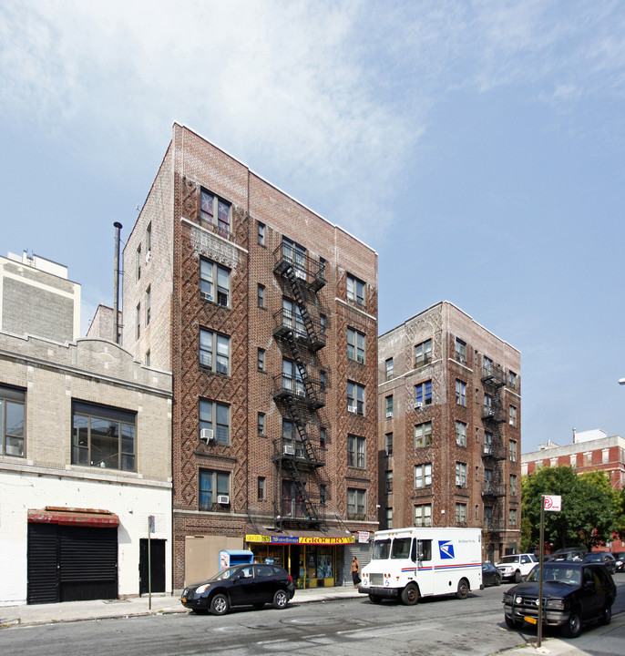 1975-1977 La Fontaine Ave in Bronx, NY - Building Photo