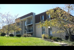 OAKWOOD APARTMENTS