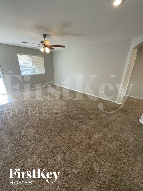 property at 7225 N Harbow Ridge Pl