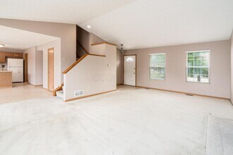 645 Thatch St in Reynoldsburg, OH - Building Photo - Building Photo