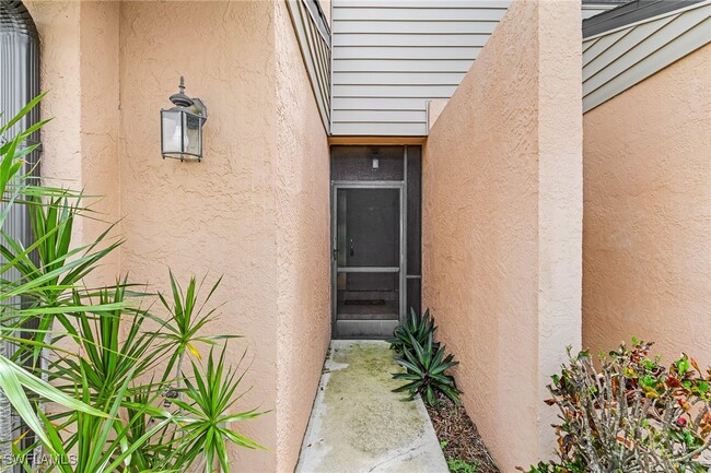 property at 11653 Pointe Cir