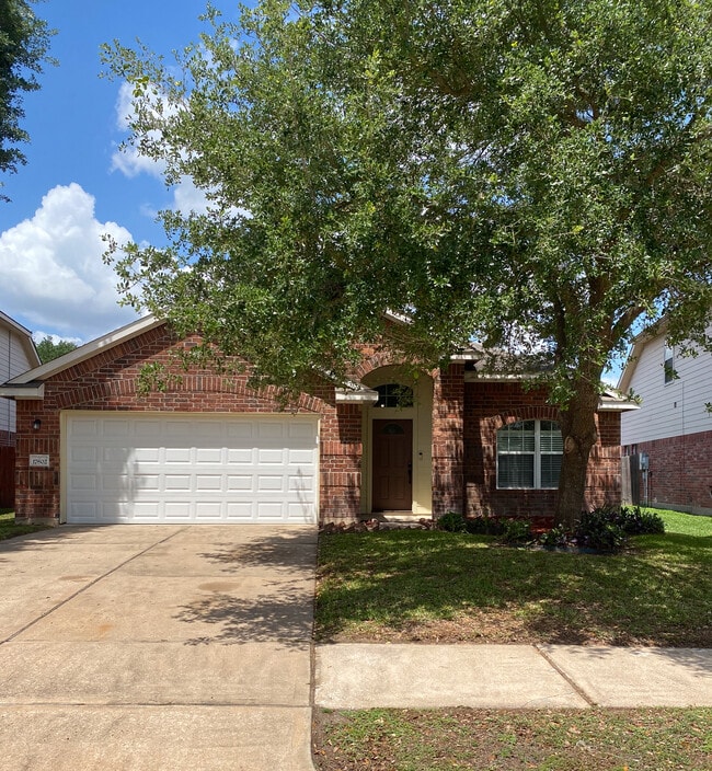 17802 Oakridge Canyon Ln