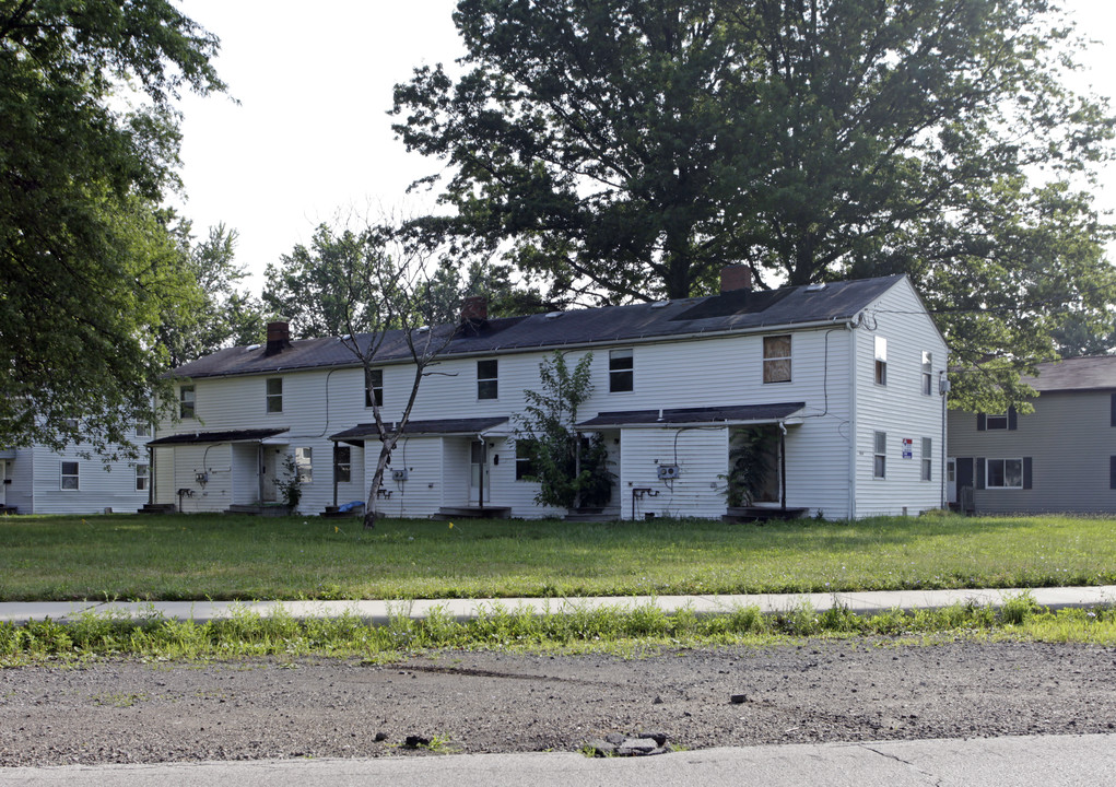 9539 Community Rd in Windham, OH - Building Photo