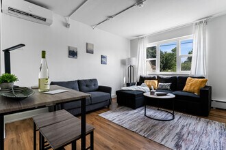 642 Hamilton Rd in London, ON - Building Photo - Building Photo