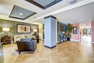 4905 Midtown Ln in Palm Beach Gardens, FL - Building Photo - Building Photo