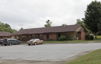 Tallwood Apartments in Clinton, SC - Building Photo - Building Photo