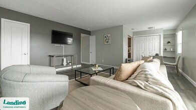 7601 Carlton Arms Dr in Indianapolis, IN - Building Photo - Building Photo