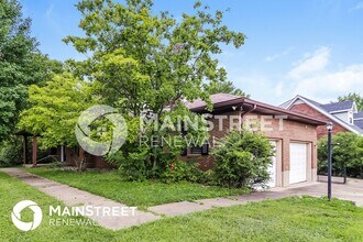 7303 Kort Way in Louisville, KY - Building Photo - Building Photo