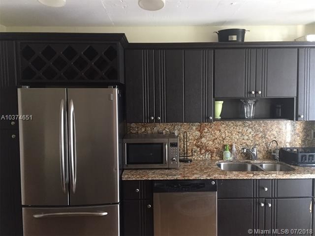 8100 Byron Ave-Unit -501 in Miami Beach, FL - Building Photo - Building Photo