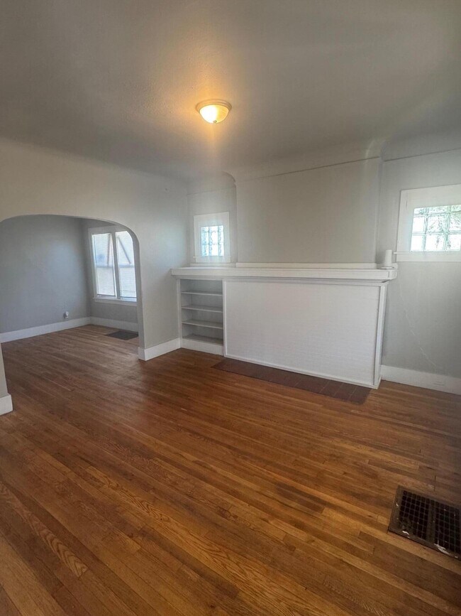 2420 Monterey Ave in Detroit, MI - Building Photo - Building Photo