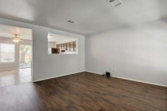 13604 Coomes Dr in Austin, TX - Building Photo - Building Photo