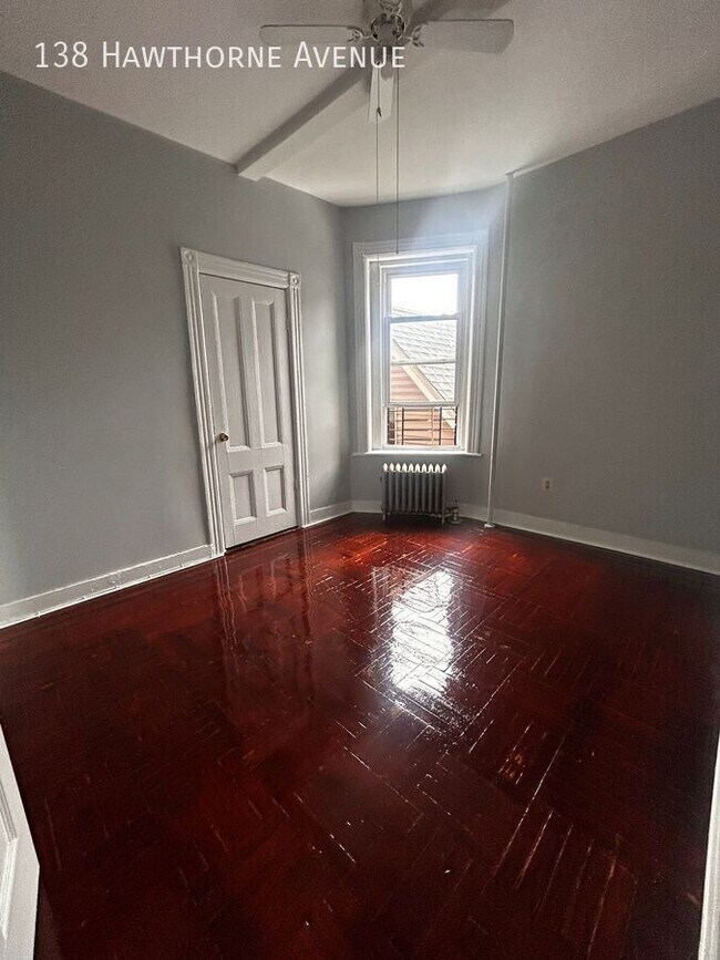 138 Hawthorne Ave in Yonkers, NY - Building Photo - Building Photo
