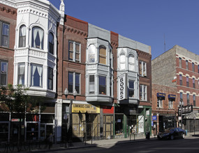 1562-1564 N Milwaukee Ave in Chicago, IL - Building Photo - Building Photo