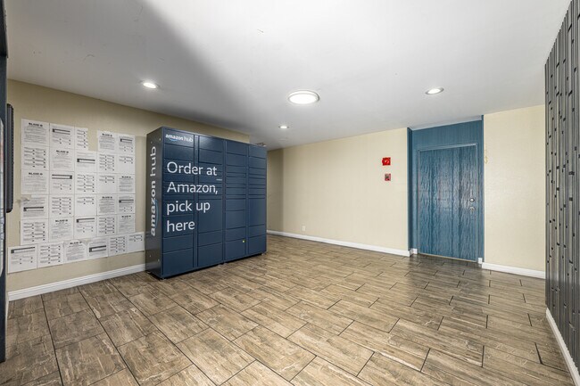 339 Ardmore in Los Angeles, CA - Foto de edificio - Lobby