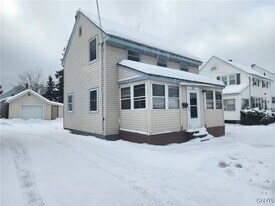 134 E Hoard St in Watertown, NY - Building Photo