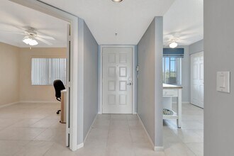 5810 Crystal Shores Dr in Boynton Beach, FL - Building Photo - Building Photo