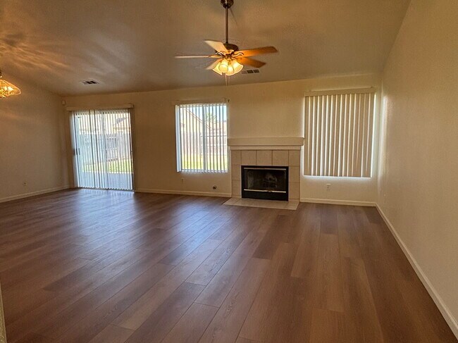 2005 Osburn Park Rd in Newman, CA - Building Photo - Building Photo