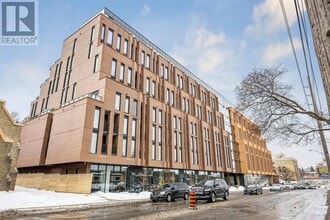 1720 Bayview Ave in Toronto, ON - Building Photo - Building Photo