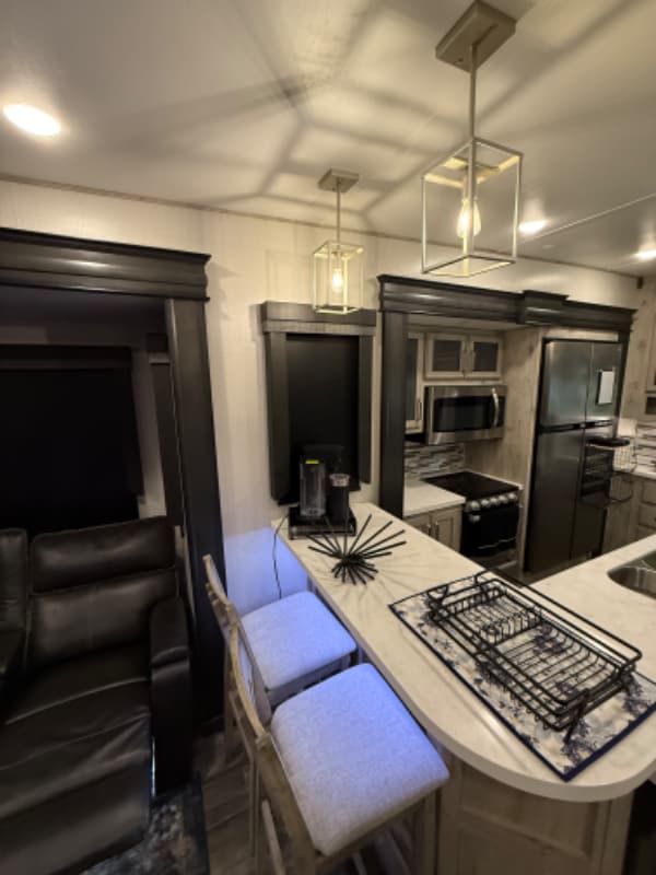 property at 6920 Riverland Dr