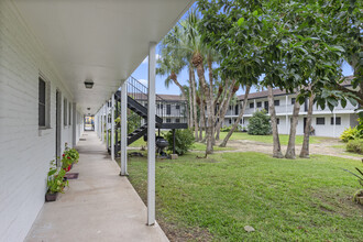 Resaca Jardin in Brownsville, TX - Foto de edificio - Building Photo