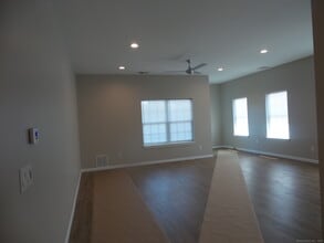 211 S Main St in Middletown, CT - Building Photo - Building Photo