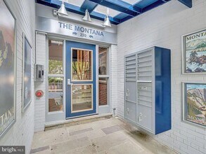 220 2nd St SE in Washington, DC - Building Photo - Building Photo