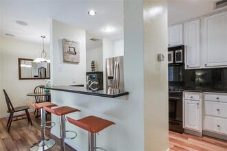 3949 Buena Vista St in Dallas, TX - Building Photo - Building Photo