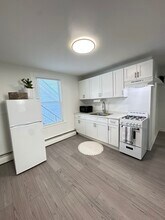 176 Pearl St in Middletown, CT - Foto de edificio - Building Photo