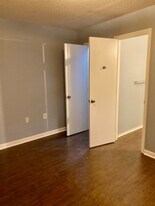 1431 Collegiate Cir in Raleigh, NC - Building Photo