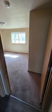 113 NE Timberlake St in Roseburg, OR - Building Photo - Building Photo