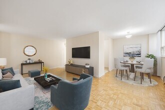 48 Grenoble Drive in Toronto, ON - Building Photo - Building Photo