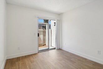 Terre at Creek in Ramona, CA - Building Photo - Building Photo