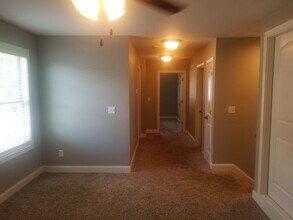 376 Cumberland Ridge Ct in Bowling Green, KY - Building Photo - Building Photo