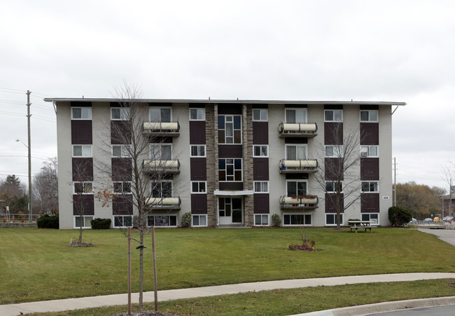 151 Macgregor Cres in Waterloo, ON - Building Photo - Building Photo