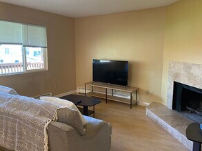 5917 Prosperity Dr in Anchorage, AK - Building Photo - Building Photo