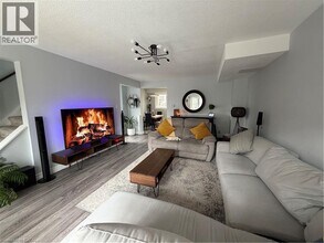 46 Cedarwoods Crescent in Kitchener, ON - Building Photo - Building Photo