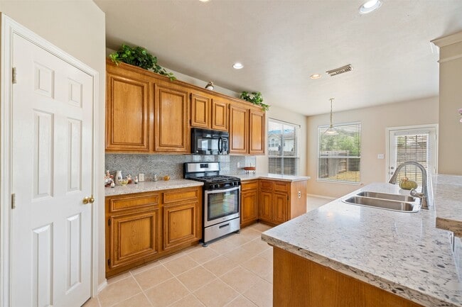 7218 Broadelm Dr