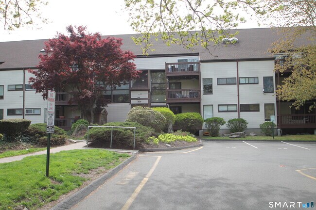 3699 Broadbridge Ave in Stratford, CT - Building Photo - Building Photo
