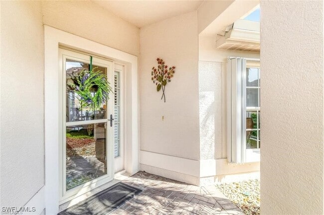 property at 10025 Oakhurst Way