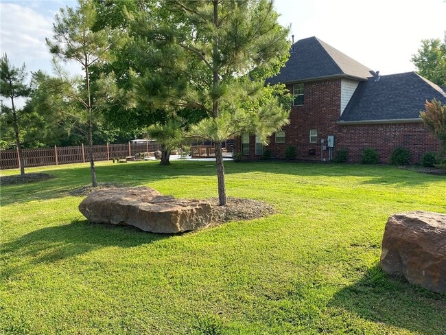 6445 Dearing Rd in Springdale, AR - Building Photo - Building Photo