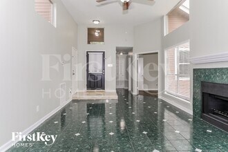 8418 Elm Lake Dr in Houston, TX - Building Photo - Building Photo