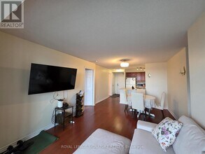 61 Town Centre Court in Toronto, ON - Building Photo - Building Photo