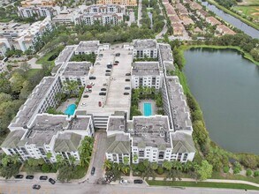 1660 Renaissance Commons Blvd in Boynton Beach, FL - Building Photo - Building Photo