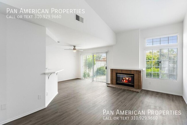 2326 Aspen St in Tustin, CA - Building Photo - Building Photo