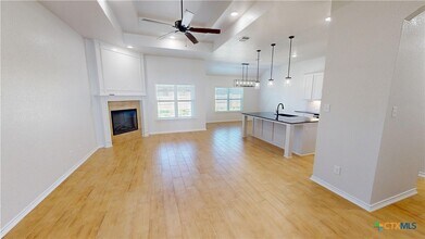 808 Dred Roger Circle, Unit 4210 in Killeen, TX - Building Photo - Building Photo