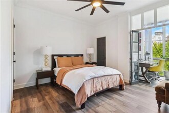 130 26th St NW, Unit 502 in Atlanta, GA - Foto de edificio - Building Photo