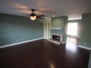 8938 N Plaza Ct in Austin, TX - Building Photo - Building Photo